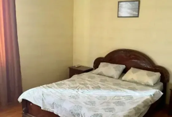 630 Three-storey house with swimming pool for rent Kiev