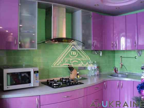 Продам трехкомнатную квартиру на ул. Тополевой. Odessa