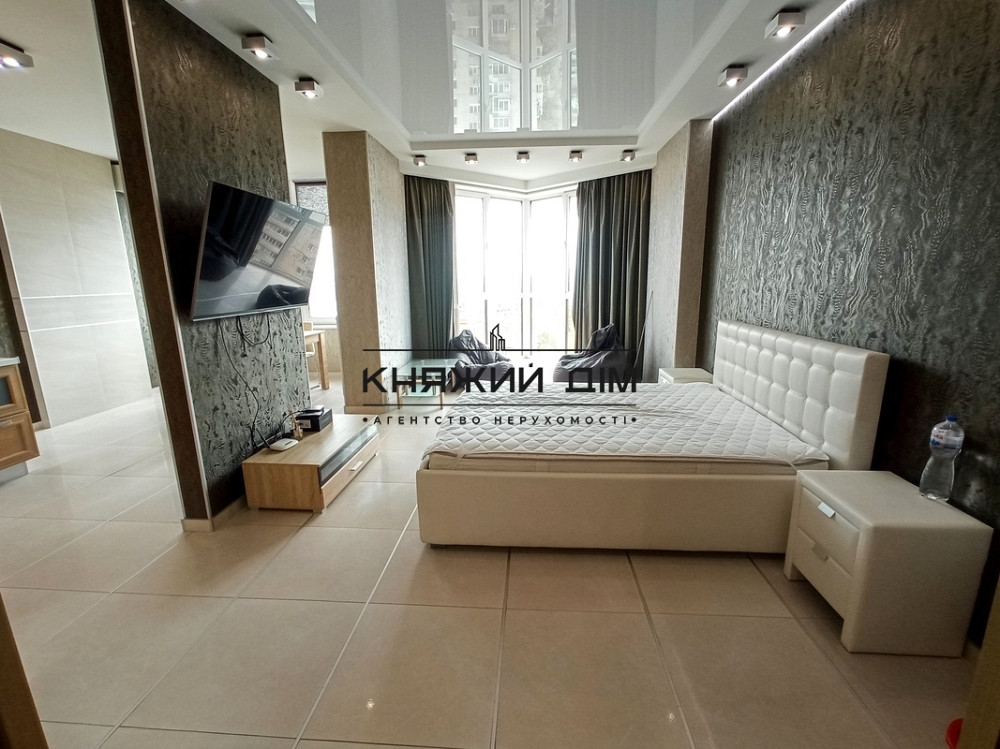 Оренда Квартира 1-кімнатна, 7/25 поверх на Соломенская ул. Київ - фото 1