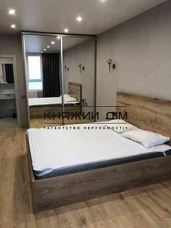 Оренда Квартира 1-кімнатна, 17/28 поверх на Днепровская Набережная ул. Киев