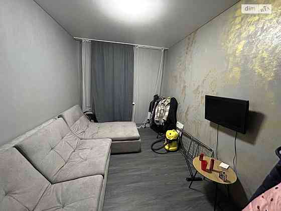 Продаж Квартира 3-кімнатна, 1/2 поверх на П.Тичини, 12 Vinnytsya