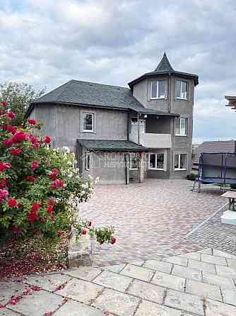 Продаж Будинок 7-кімнатний на вул. Вологодська Харків