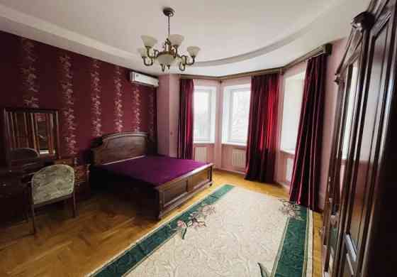 Оренда Квартира 4-кімнатна, 4/9 поверх на Довженко ул., 6а Одеса