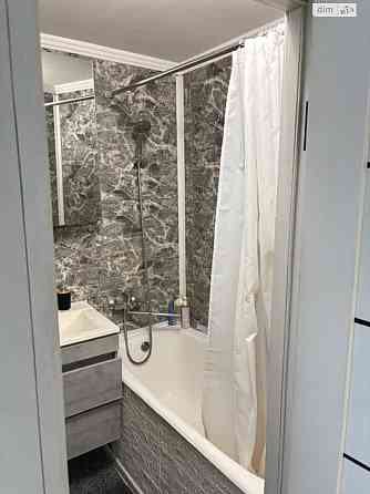 Продаж Квартира 2-кімнатна, 14/16 поверх на Булгакова вул., д. 15А Kiev