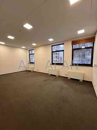 Оренда офісне приміщення на вул. Ярославів Вал приміщень - 4, поверх - 2/6 Київ