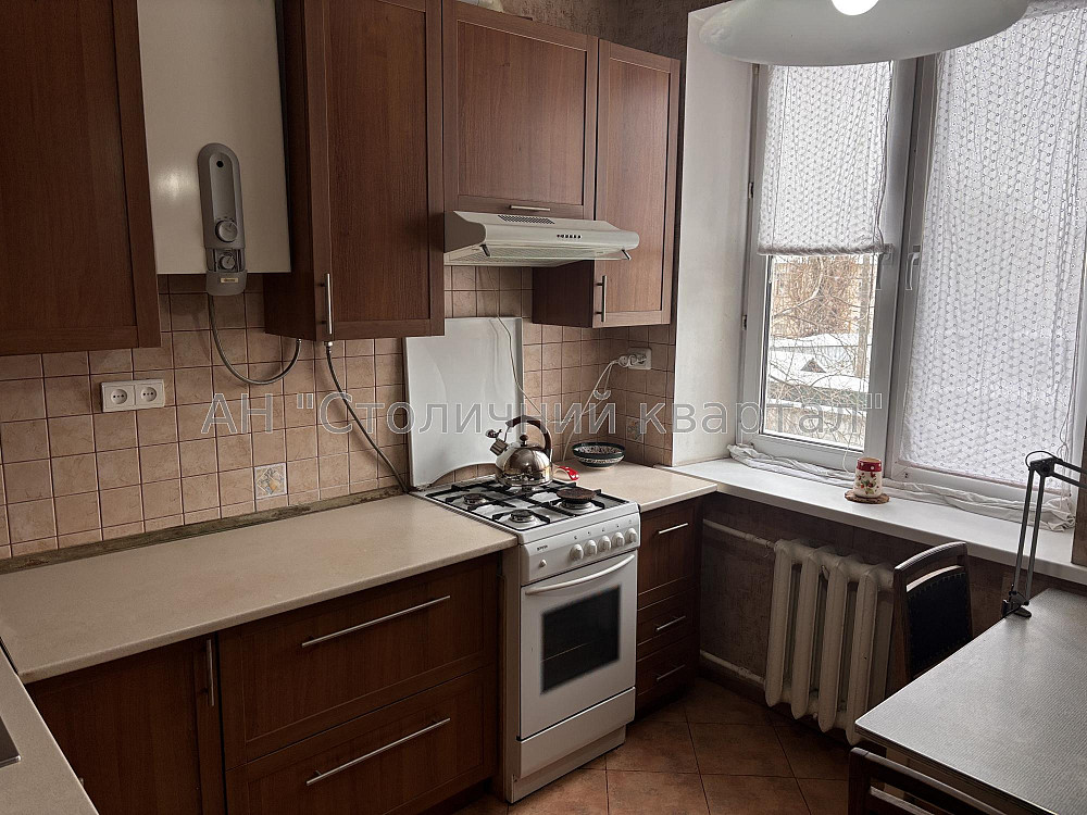 Оренда Квартира 3-кімнатна, 2/4 поверх на вул. Будівельників Kiev - photo 1