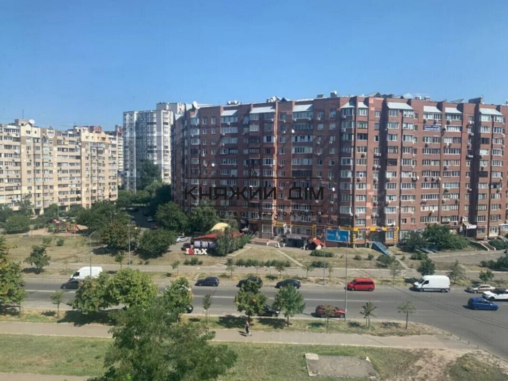 Продаж Квартира 4-кімнатна, 7/10 поверх на Драгоманова ул. Киев - изображение 4