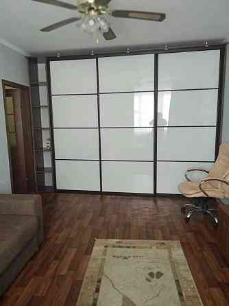 Оренда Квартира 2-кімнатна, 4/10 поверх на вул. Драгоманова, 48 Київ