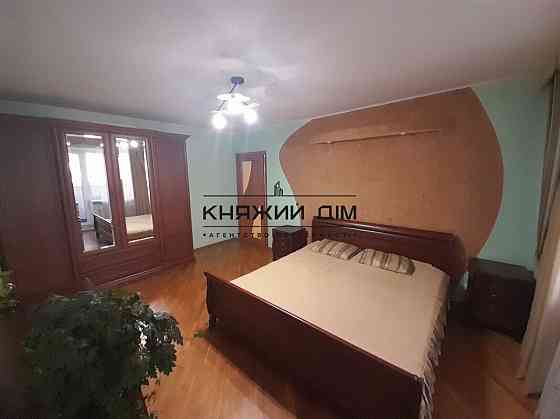 Продаж 3-кімнатної квартири, метро Житомирська 3 хв.пішки. № 21145874 Kiev