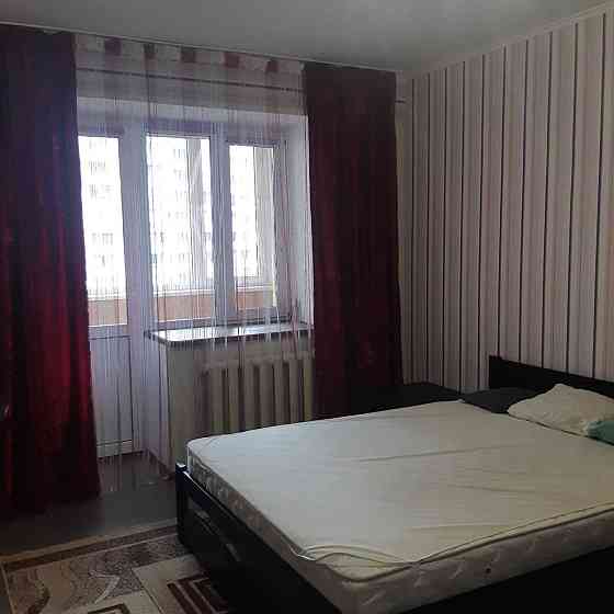 Оренда Квартира 2-кімнатна на Вишняковская ул. Київ