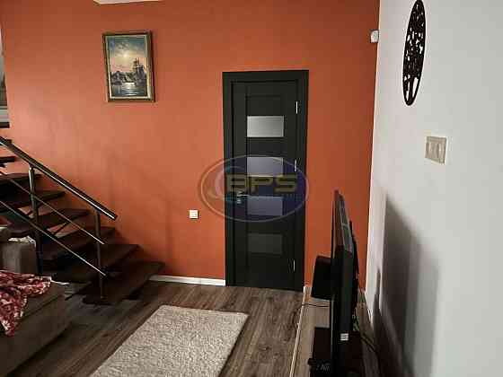 Продаж 2 поверхового будинку з ділянкою на 0.1 соток, 132 кв. м, 3 кімнат, 