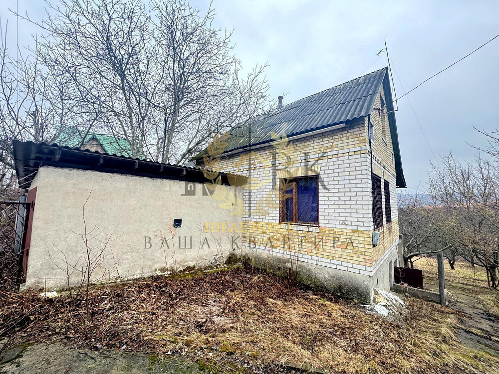 Продаж Будинок 4-кімнатний на Садовая ул. Kruhlyk - photo 1