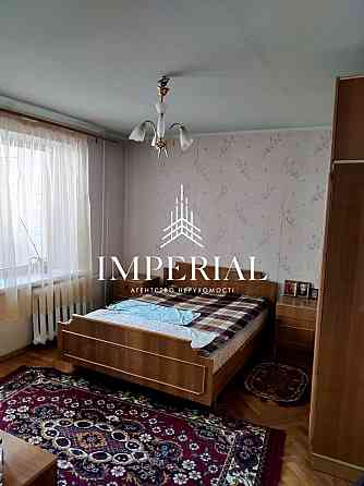 Продаж Квартира 3-кімнатна, 4/15 поверх на вул. Ушинского Київ