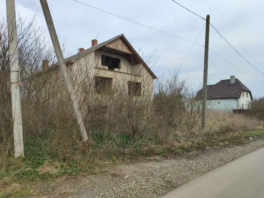 Продажа 2-этажный Дом с участком 15 сот 240 кв.м 4 комн. на Яноша Араня Тисаашвань - изображение 3