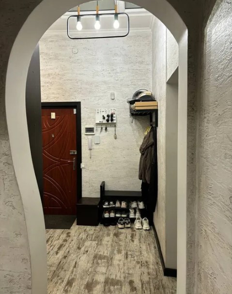 Лродам  2х комнатную квартиру в центре, уютная, светлая, с мебелью и техникой. Одеса - фото 2