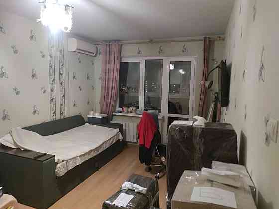 Продаж Квартира 2-кімнатна, 17/16 поверх на Радунська вул., д. 18а Kiev