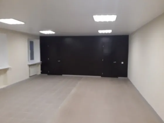 Продаж Приміщення вільного призначення площа 66 кв.м на Будівельників 5а Дніпро