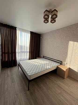 Оренда Квартира 1-кімнатна, 22/25 поверх на Олександра Олеся, 2в Kiev