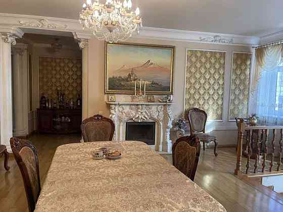 Продаж Квартира 8-кімнатна на ул. Конная, 19 Одесса