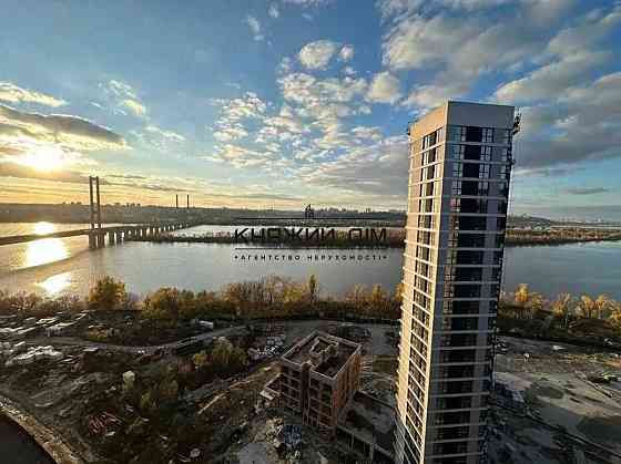 Продаж видової 1-кімнатної роздільної квартири в ЖК Зарічний, будинок 7, метро Славутич. № 21146537 Київ