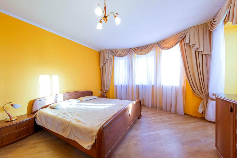 Оренда Квартира 3-кімнатна, 10/15 поверх на вул. Олександра Кошиця, 7 Київ - фото 1