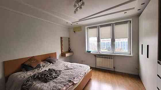 Продаж Квартира 3-кімнатна, 4/24 поверх на Урлівська вул., д. 11а Київ