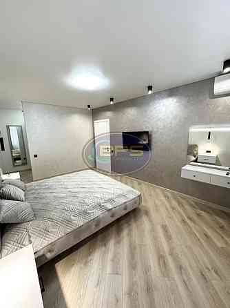 Продаж Квартира 3-кімнатна, 2/25 поверх на вул. Генуезька Одеса