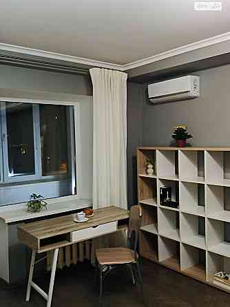 Оренда Квартира 1-кімнатна, 6/9 поверх на вул. Жилянська, 69-71 Київ