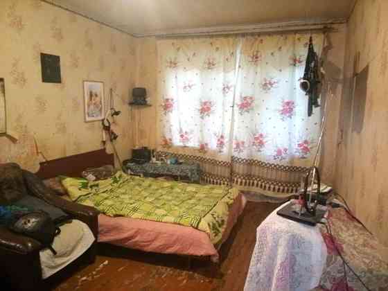 Продаж Квартира 3-кімнатна, 1/5 поверх на Карагандинская ул., 13 Dnipro