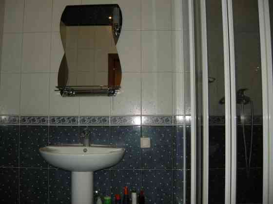 Оренда Квартира 3-кімнатна, 5/17 поверх на Срибнокильская ул. Київ