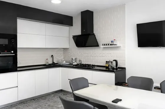 Оренда 1-поверховий Будинок з ділянкою 4 сот 100 кв.м 3 кімн. на Фонтан, ул. Костанди Одеса