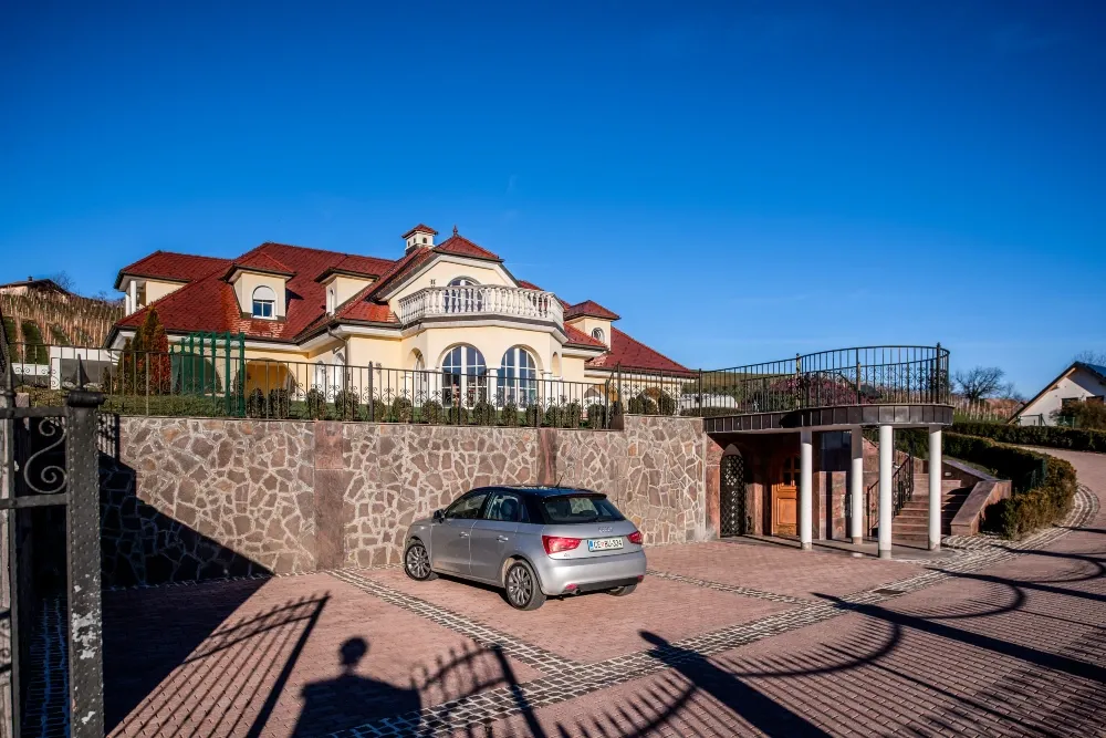 Будинок за кордоном 660.8 кв.м 4 кімн.  м. Целє, Словенія на Vešenik, 3210 Slovenske Konjice Целє - фото 7