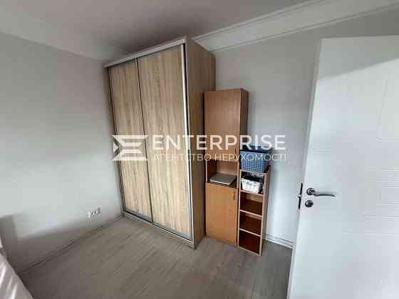 Продаж Квартира 2-кімнатна, 5/5 поверх на вул. Івана Котляревського Kiev