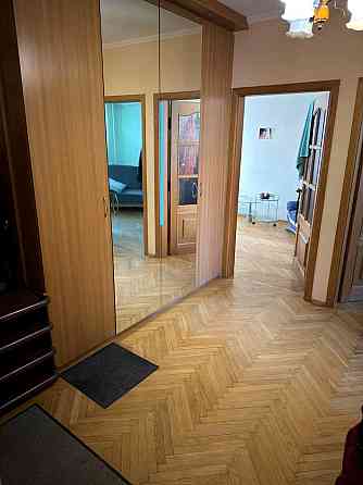 Продаж Квартира 3-кімнатна, 4/16 поверх на Маяковского Владимира вул., д. 59 Kiev