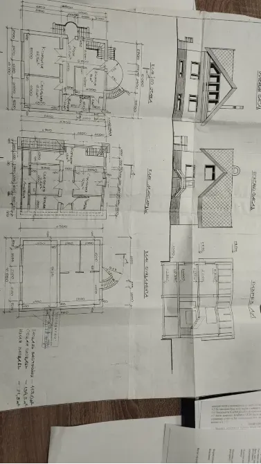 Продажа 2-этажный Дом с участком 15 сот 240 кв.м 4 комн. на Яноша Араня Тисаашвань - изображение 9