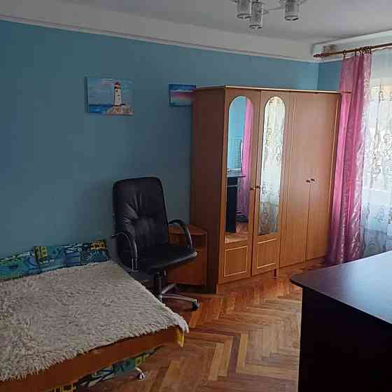 Оренда Квартира 1-кімнатна, 1/5 поверх на Павла Вірського, 5 Київ