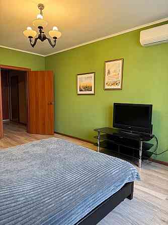 Оренда Квартира 1-кімнатна, 9/25 поверх на Науки, 60 Киев