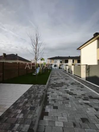 Продаж 2-поверховий Будинок з ділянкою 1.5 сот 135 кв.м 4 кімн. на Дулова Минай