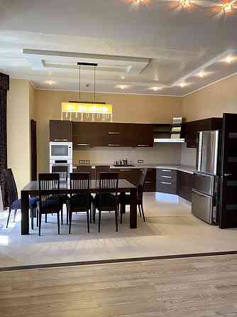 Продаж Квартира 3-кімнатна, 10/22 поверх на Генуэзская ул., 1 Одеса