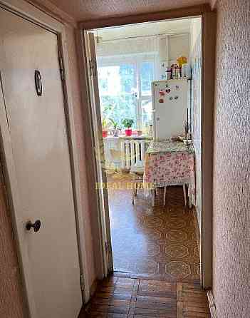 Продам 2-кімнатну квартиру на Вітряних горах Київ