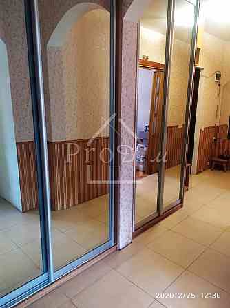 Продаж Квартира 2-кімнатна, 2/16 поверх на Харківське Шосе, 61 Киев