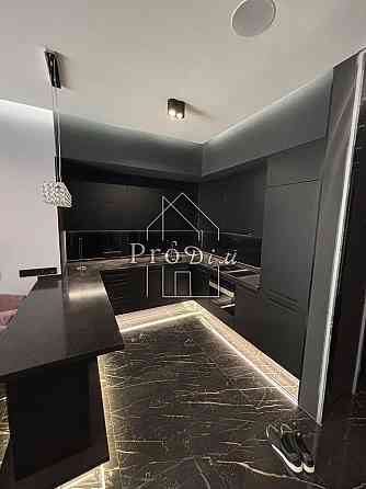 Продаж Будинок 2-кімнатний на Саксаганського вул., 37К Kiev