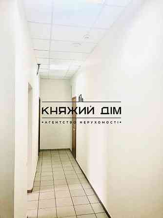 Оренда офісне приміщення на Межигорская ул. поверх - 3/4 Kiev