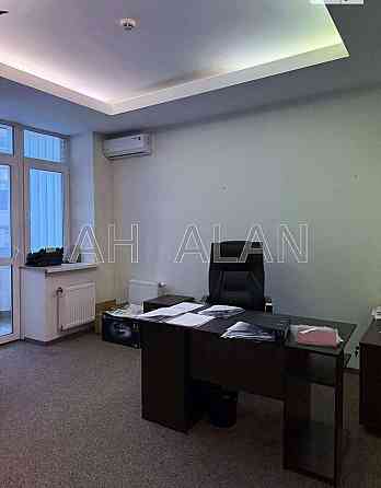 Оренда офісне приміщення на Євгена Коновальця вул., 32Г приміщень - 15, поверх - 2/25 Київ