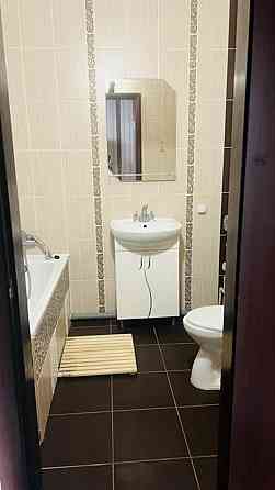 Оренда Квартира 1-кімнатна, 7/24 поверх на Драгоманова, 6/1 Киев