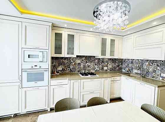 Продаж Квартира 5-кімнатна, 9/12 поверх на Владимирская ул., 1 Днепр