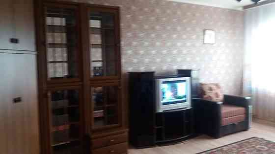 Оренда Квартира 1-кімнатна, 27/35 поверх на Харьковское шоссе, 19Б Kiev