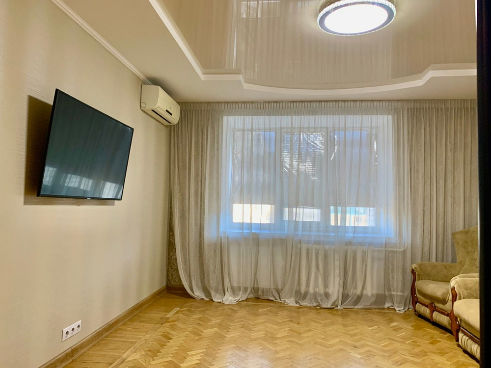 Продаж Квартира 2-кімнатна, 6/10 поверх на Высоцкого ул., 2 Дніпро - фото 1