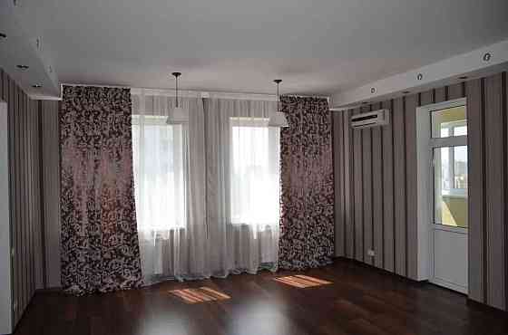 Оренда Квартира 3-кімнатна, 21/24 поверх на ул. Срибнокильская Kiev