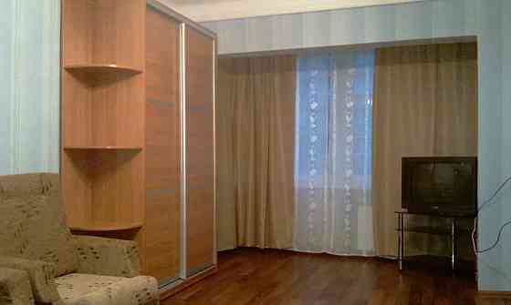 Оренда Квартира 1-кімнатна, 6/9 поверх на Рене Декарта, 6 Киев